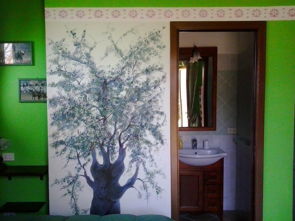 Agriturismo La Valle Degli Ulivi Semproniano Pokoj fotografie