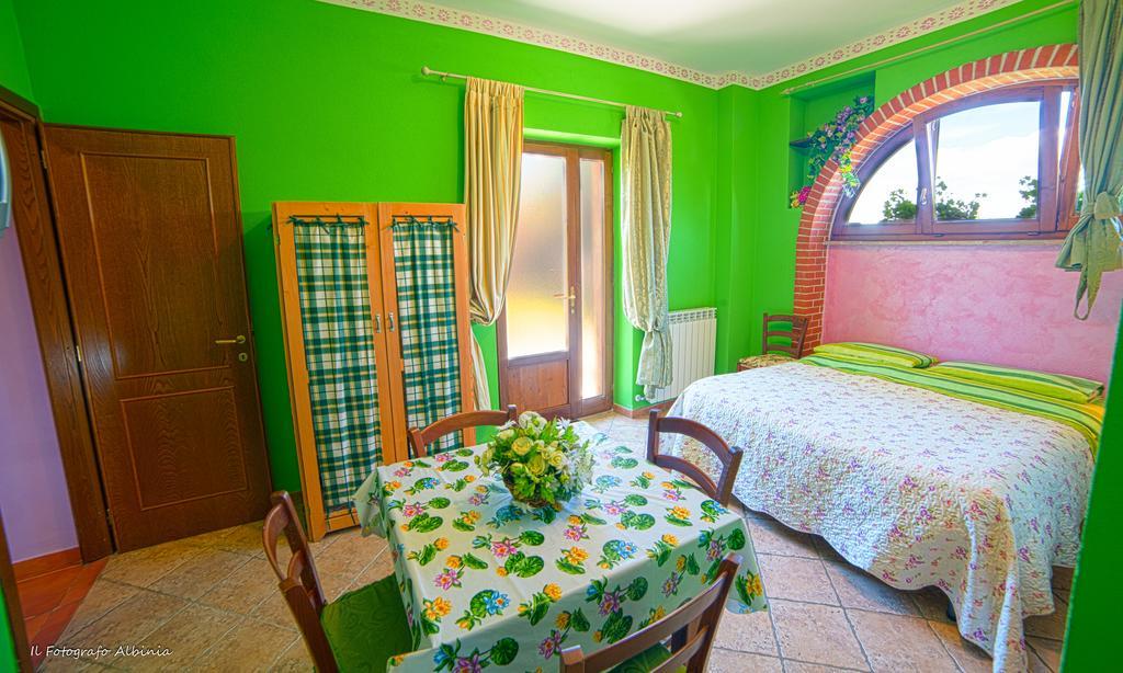 Agriturismo La Valle Degli Ulivi Semproniano Exteriér fotografie
